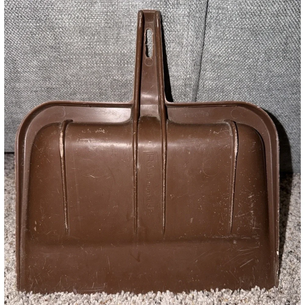Vintage 1980s Rubbermaid Dust Pan Brown # 2003-54 Heavy Hard Rubber Cottage Core